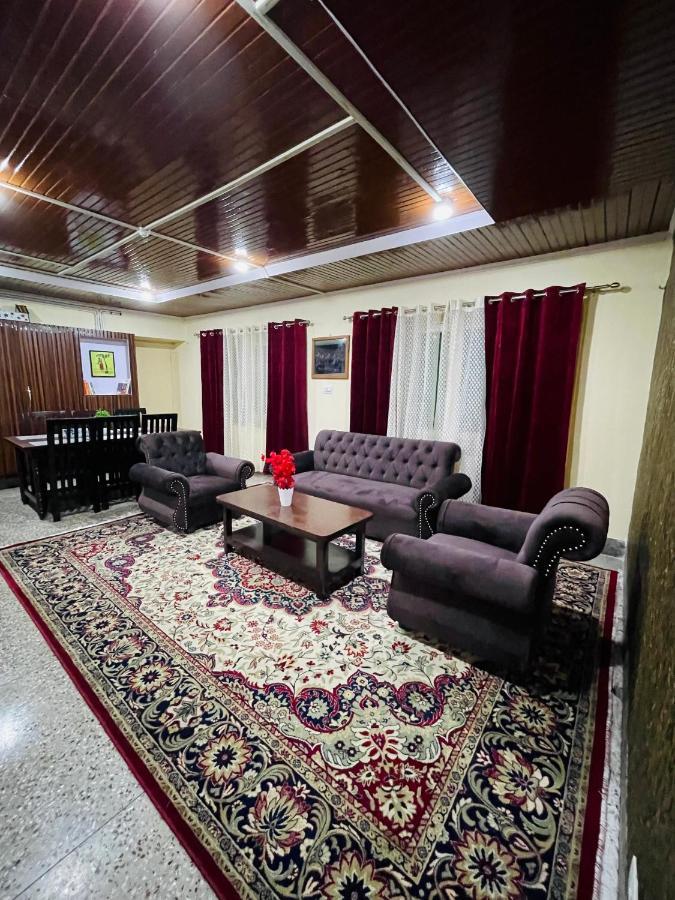 The Khayabaan - Luxurious Home Stay Away From Home Srinagar  Ngoại thất bức ảnh